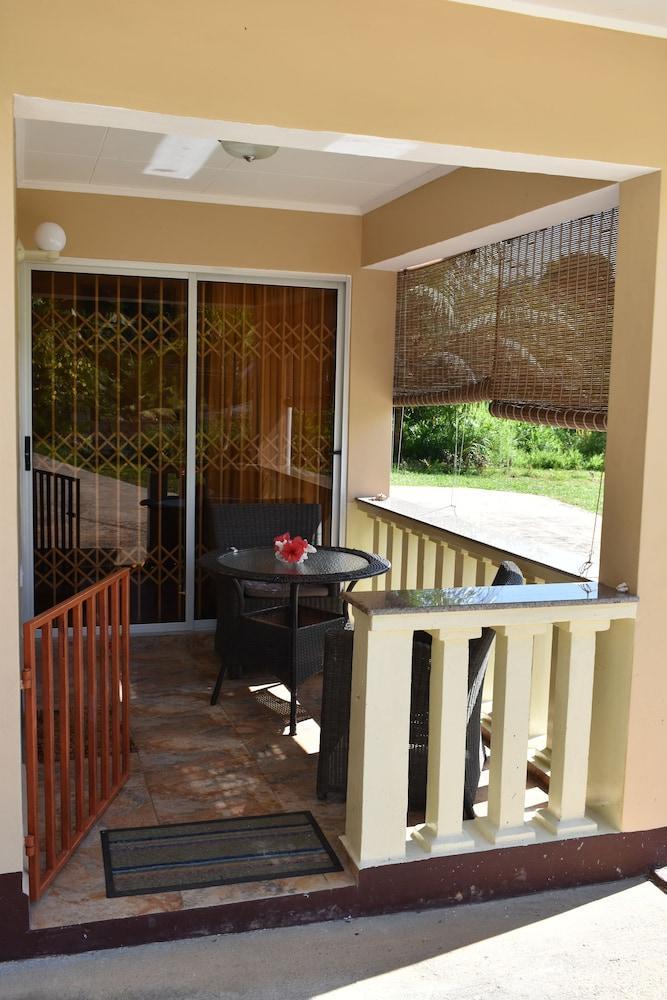 Baie Lazare  Zeph Self Catering 아파트 외부 사진