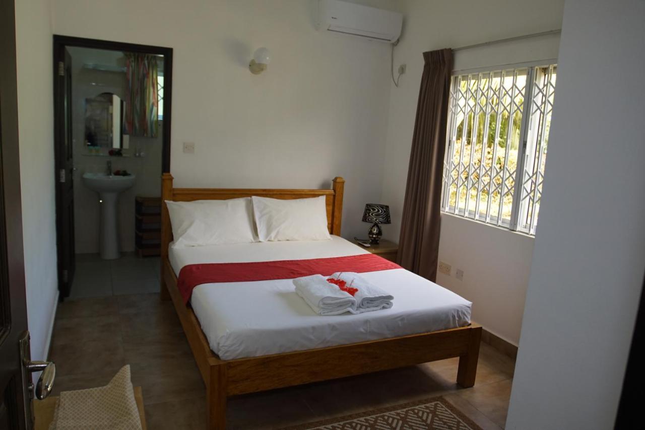 Baie Lazare  Zeph Self Catering 아파트 외부 사진