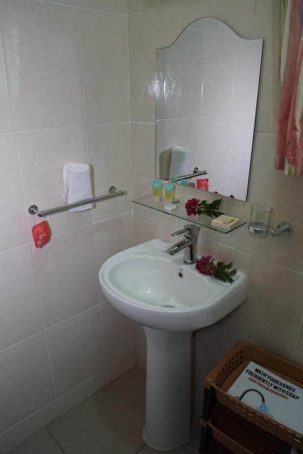 Baie Lazare  Zeph Self Catering 아파트 외부 사진