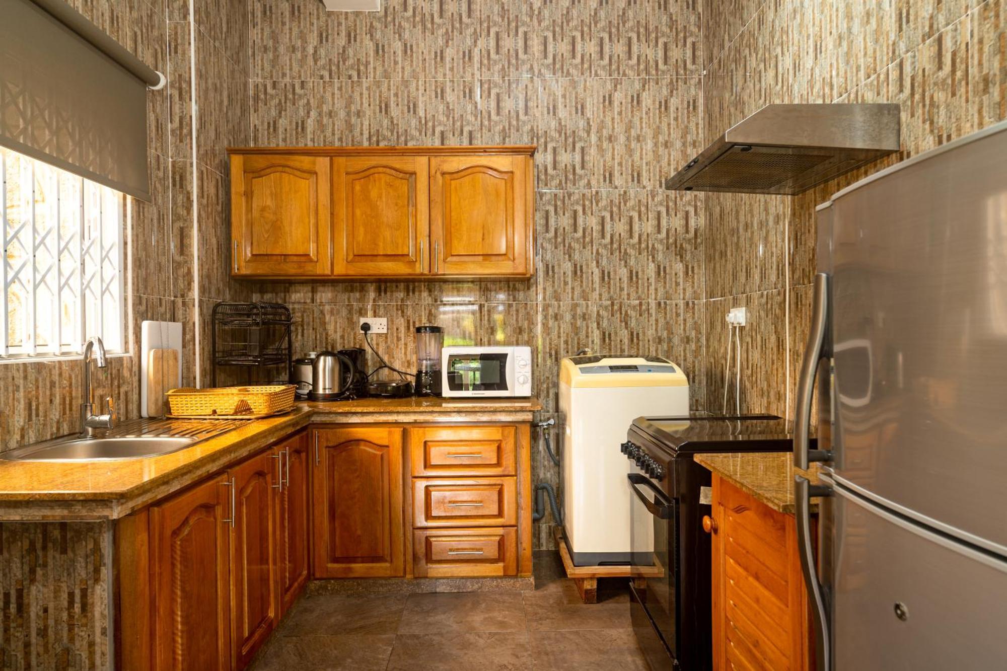 Baie Lazare  Zeph Self Catering 아파트 외부 사진