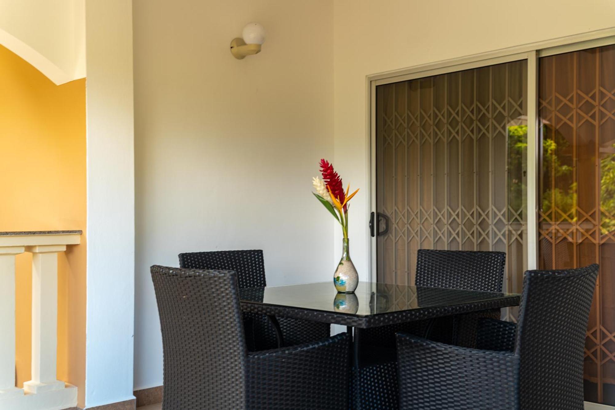 Baie Lazare  Zeph Self Catering 아파트 외부 사진
