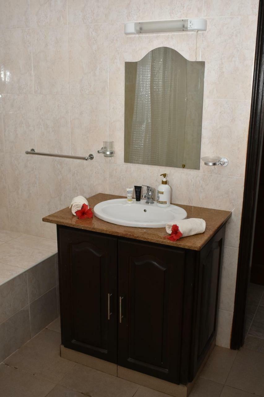 Baie Lazare  Zeph Self Catering 아파트 외부 사진