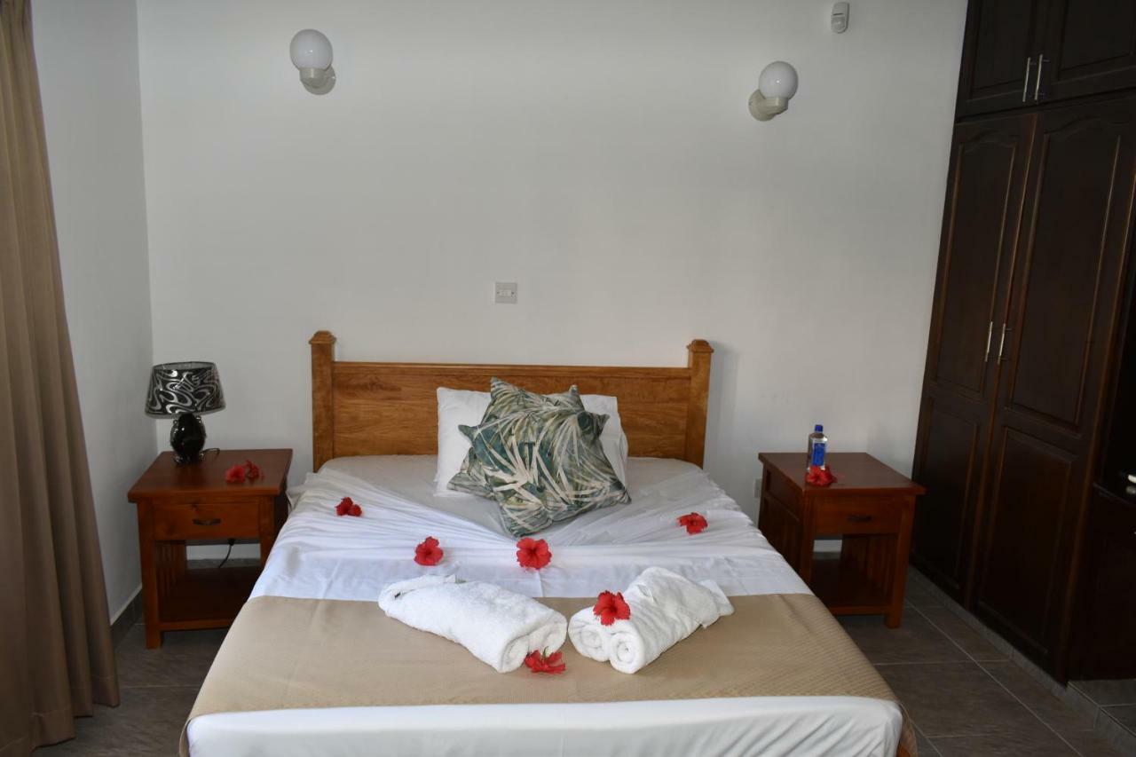 Baie Lazare  Zeph Self Catering 아파트 외부 사진
